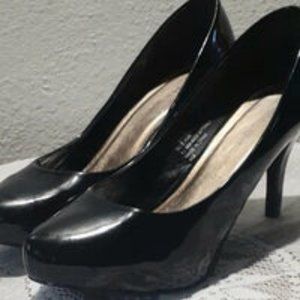 Madden Girl Black Pumps Womens Size 11W